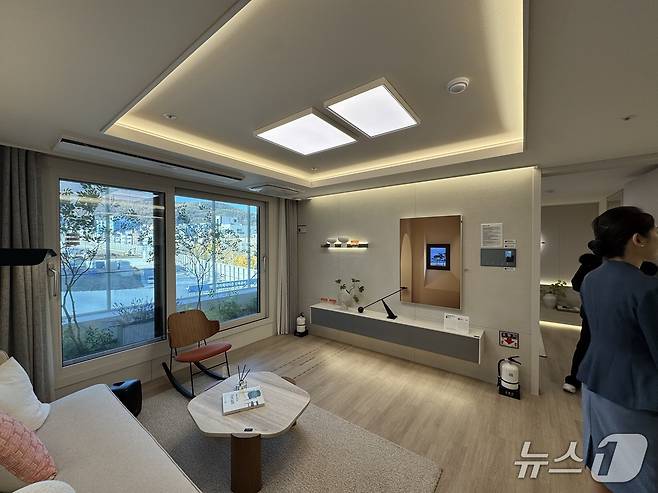 안양자이 헤리티온 견본주택 내부에 마련된 전용 59㎡ A형 유닛 내부. 2025.11.21/뉴스1 ⓒ News1 윤주현 기자