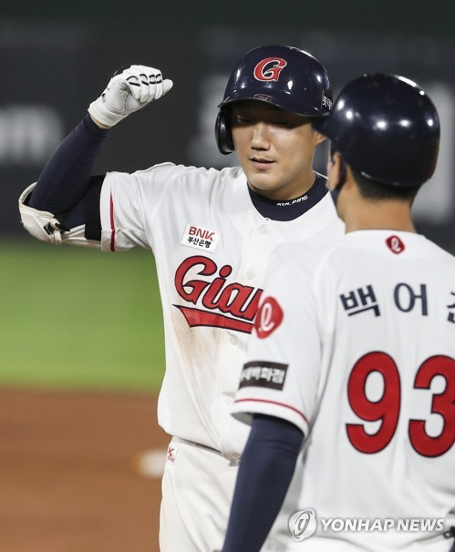 롯데에서 뛸 당시의 추재현 / 사진=연합뉴스