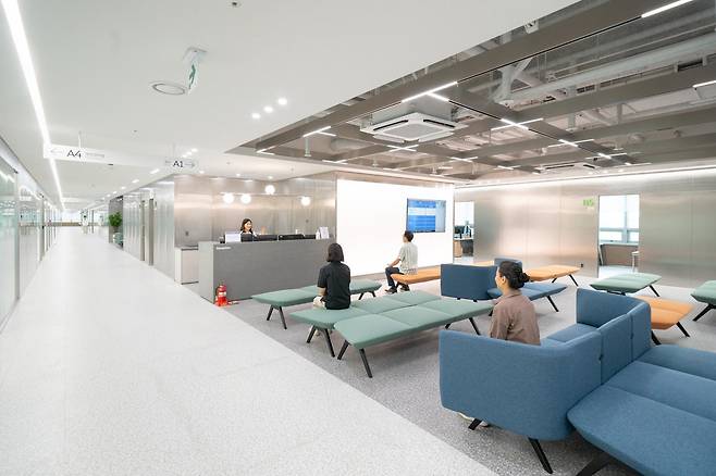 지난해 리뉴얼을 마친 대한항공·아시아나항공 ‘통합 항공 보건의료센터’ 모습. 대한항공 제공