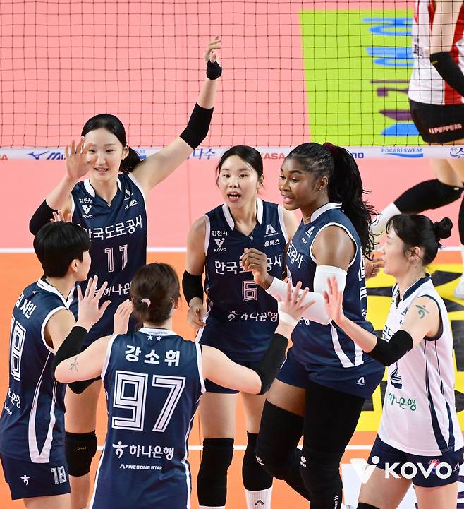 한국도로공사가 10연승을 질주했다. 구단 역대 2위 기록. 사진제공=KOVO