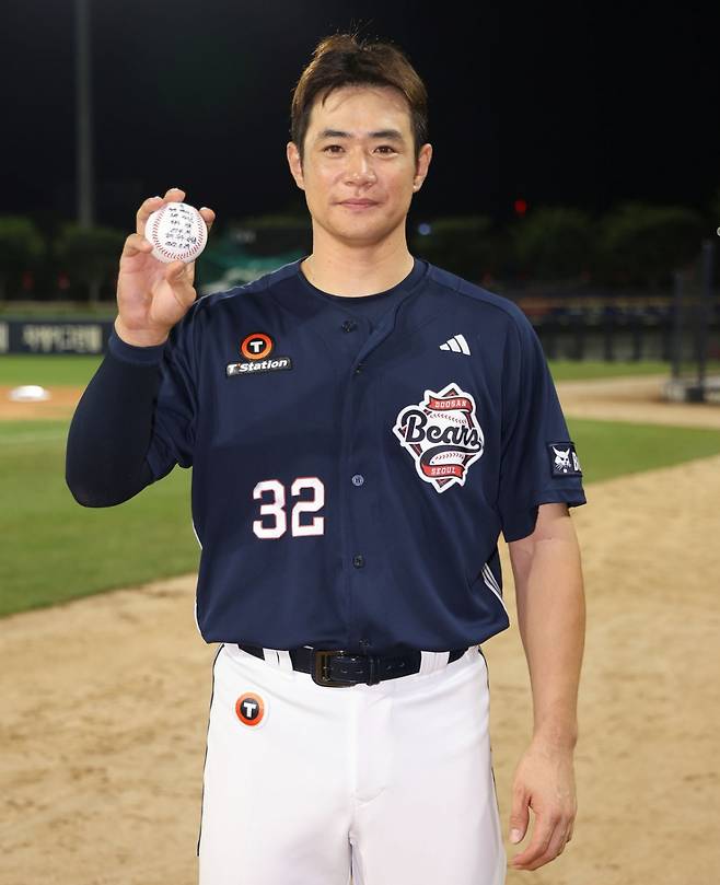 두산 베어스에서 활약했던 시절 김재환의 모습. /사진=두산 베어스 제공