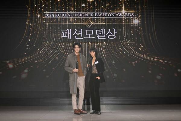'패션모델상'을 수상한 모델 강희(남자모델)와 림리(여자모델)