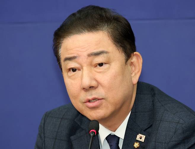 김병기 더불어민주당 원내대표가 28일 국회에서 열린 최고위원회의에서 발언하고 있다. 박민규 선임기자