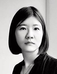 이진송 계간 ‘홀로’ 발행인