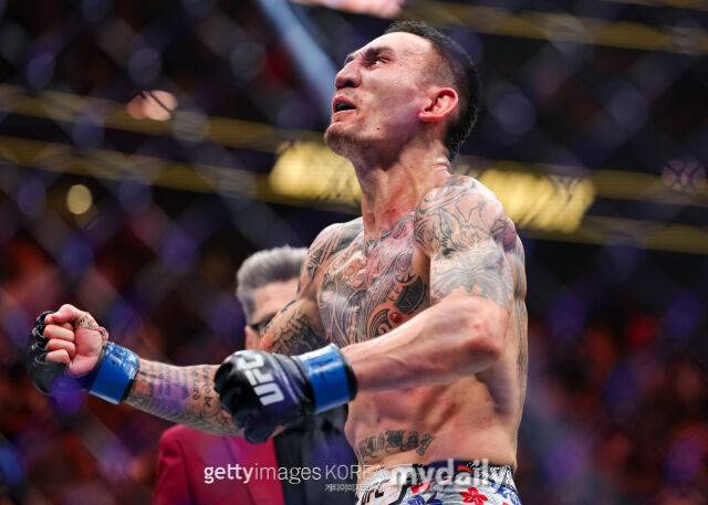 저스틴 게이치를 꺾고 BMF 챔피언이 된 맥스 할로웨이./게티이미지코리아