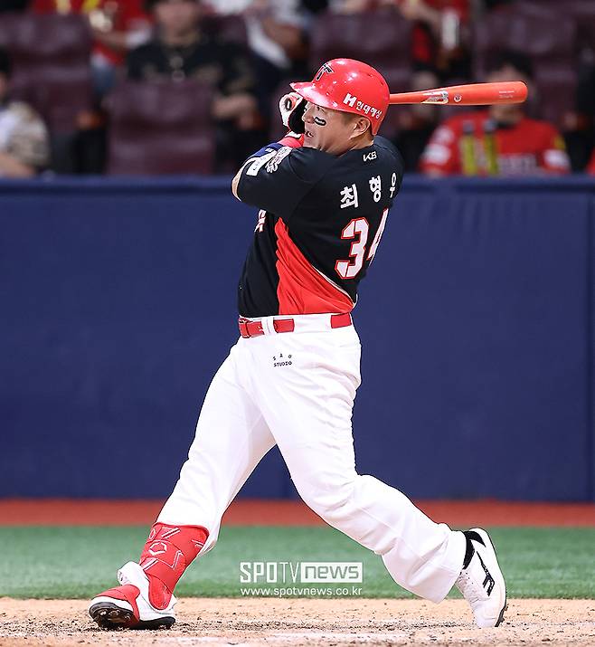 ▲ 삼성은 KIA의 제안보다 더 좋은 조건을 제시해 최형우의 이적 의사를 굳히게 했다 ⓒ곽혜미 기자