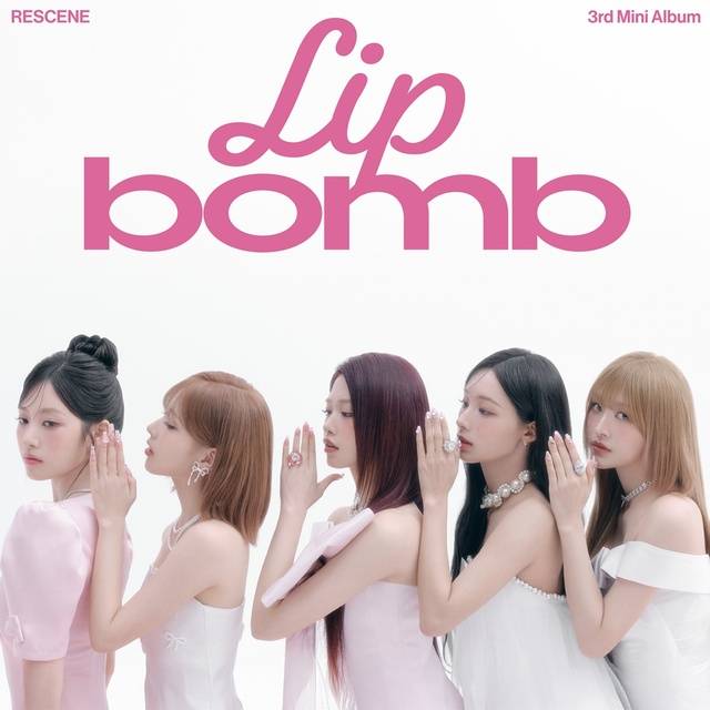 걸그룹 리센느가 지난달 25일 미니 3집 'lip bomb'을 발매했다. 립밤처럼 부드럽게 스며들어 폭발하듯 순간적으로 터지는 생동감을 품은 앨범이다. /더뮤즈엔터
