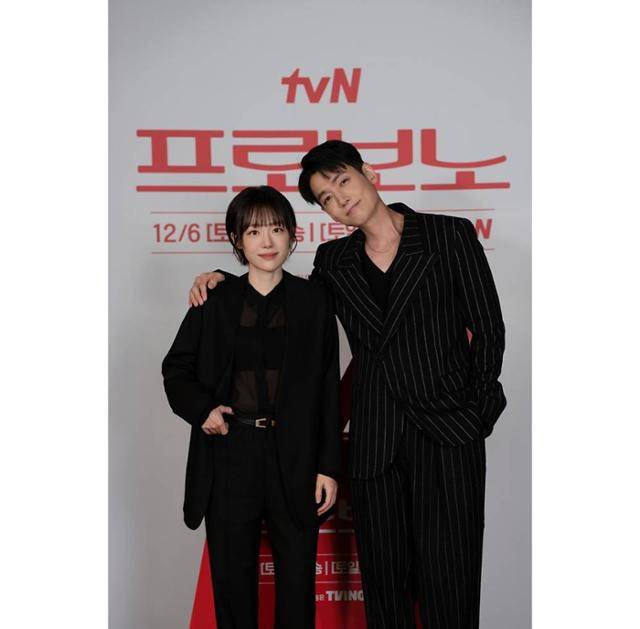 2일 오후 tvN '프로보노'의 제작발표회가 온라인으로 열렸다. 행사에는 정경호 소주연 이유영 윤나무 서혜원 강형석과 김성윤 감독이 참석했다. tvN 제공