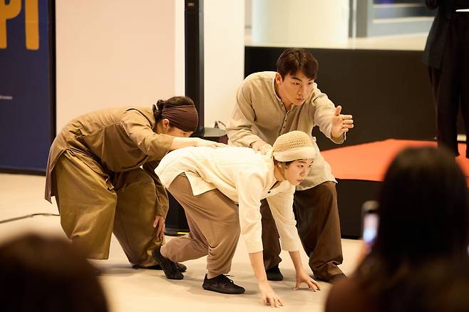 '라이프 오브 파이' 리처드 파커 퍼펫티어 김시영, 최은별, 이지용 /사진=에스앤코 제공