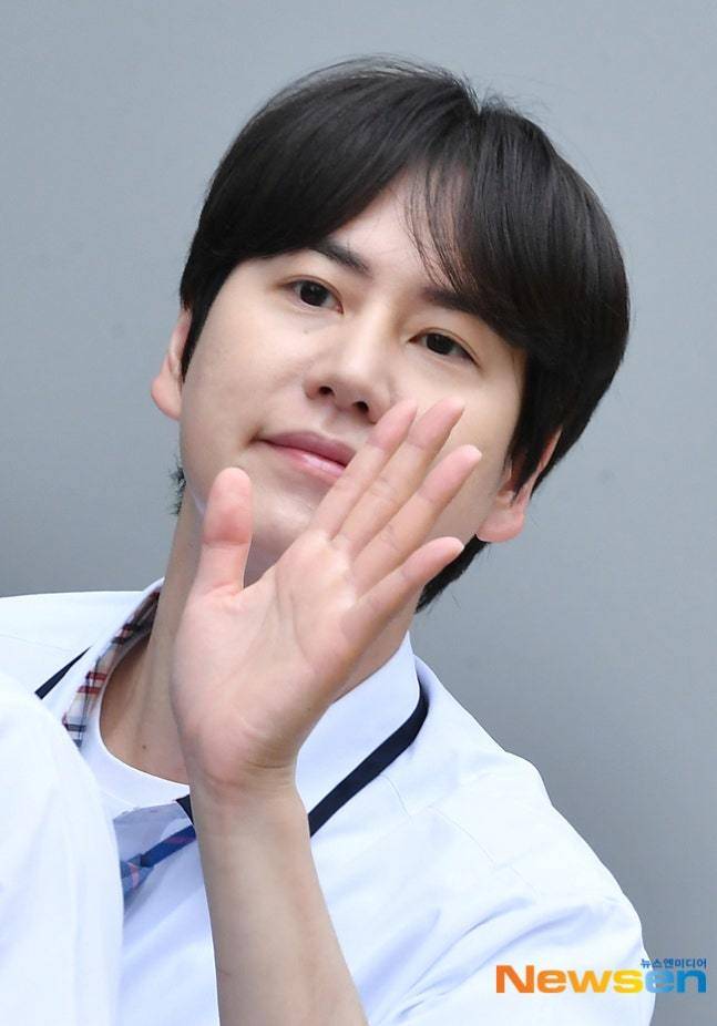 뉴스엔 DB 규현