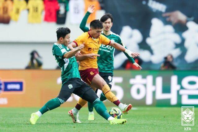 광주와 전북의 경기 모습/대한축구협회