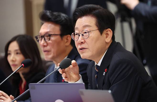 이재명 대통령이 9일 서울 용산 대통령실에서 열린 국무회의에서 발언하고 있다. /연합뉴스