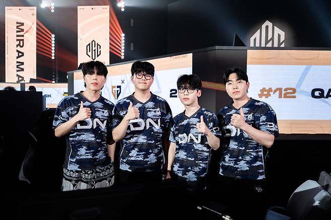 PGC 2025 출전 중인 DN프릭스 선수들이 포즈를 취하고 있다. 사진 | 크래프톤