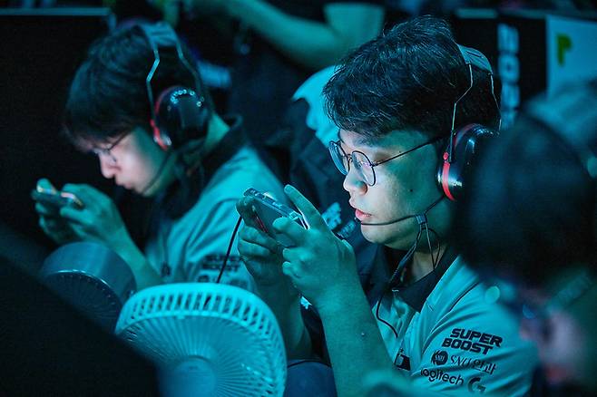 디플러스 기아 ‘파비안’ 박상철이 30일 대전e스포츠경기장에서 열린 2025 KEL 배틀그라운드 모바일 결선 1일차 경기에 임하고 있다. 사진 | 한국e스포츠협회