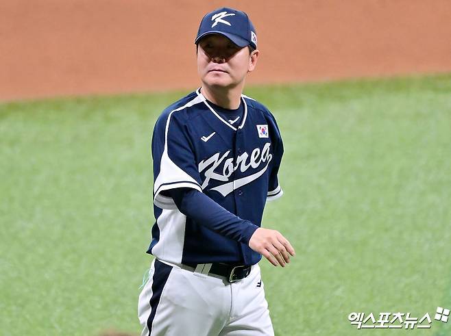 류지현 야구 국가대표팀 감독이 최근 미국 애리조나에서 열리고 있는 메이저리그 윈터 미팅에 참석, 일본 언론과 인터뷰를 진행했다. 사진 엑스포츠뉴스 DB