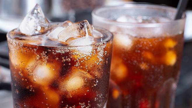 인공 감미료를 사용한 다이어트 탄산음료도 혈압을 상승시킬 수 있다|출처: 게티이미지뱅크