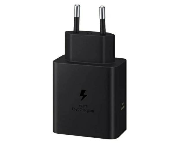 공식 웹 사이트에서 새로운 60W 파워 어댑터가 포착됐다. (출처=삼성전자 웹 사이트)