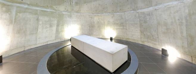 4·3평화공원 전시실내에 있는 백비. 제주 강동삼 기자