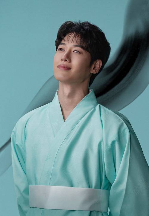 뮤지컬 '몽유도원'에서 도미 역을 맡은 김성식 배우의 사진. 에이콤