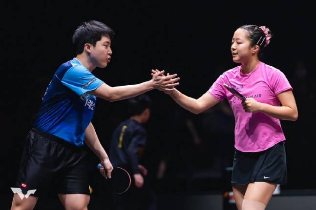 ▲ 임종훈-신유빈 조는 조별리그에서 브라질, 일본, 스페인 조합을 모두 3-0으로 꺾으며 단 한 게임도 내주지 않았다. 내용과 결과 모두에서 압도적인 흐름이었다. 난도가 오른 준결승과 결승에서는 천적이자 최강인 중국 조를 두 차례 잡아내면서 완벽한 우승을 달성했다. ⓒ 월드테이블테니스