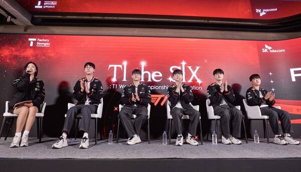 성수 T팩토리서 T1 월즈 우승 기념 팬미팅 성료. SKT 제공