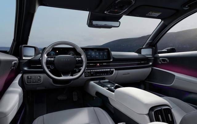 더 뉴 아이오닉6 운전석과 조수석. 현대자동차 제공