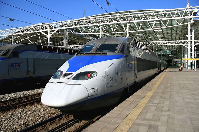 KTX 이미지. 코레일 제공
