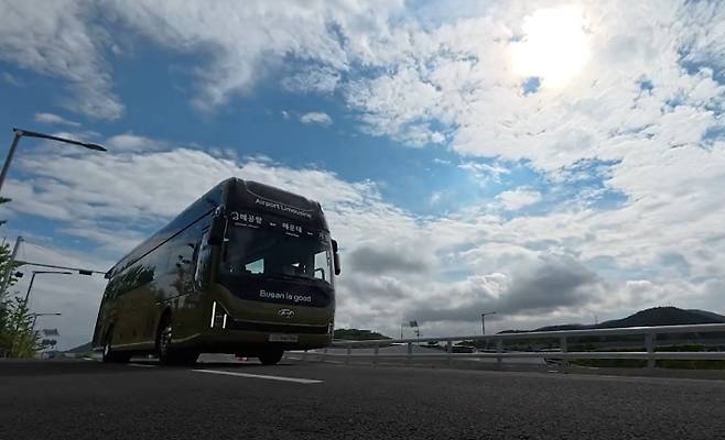 김행공항 리무진버스. 부산시 제공