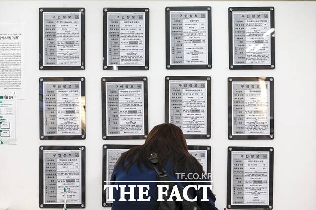 취준생들은 모두 새해에는 안정적인 환경에서 전문적인 경력을 쌓아가고 싶다고 새해 소망을 전했다. /뉴시스