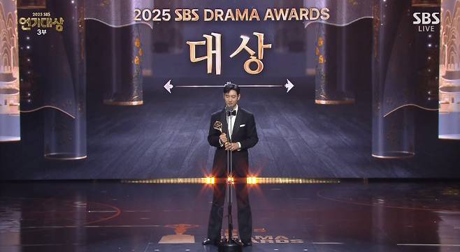 '2025 SBS 연기대상' 이제훈