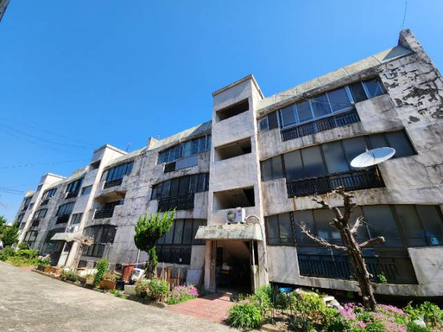 경남 창원시 마산회원구에 위치한 봉암연립주택.