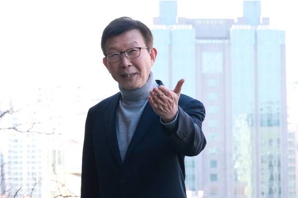 백승종 전 서강대 교수. 정용일 선임기자 yongil@hani.co.kr