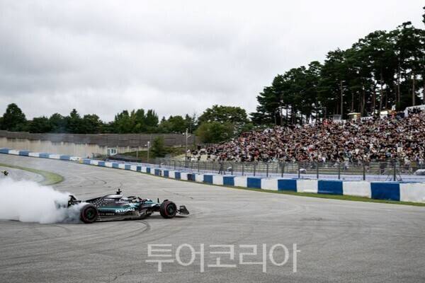 용인 스피드웨이에 유치한 세계적인 모터스포츠 F1 쇼런 //투어코리아뉴스 정명달 기자