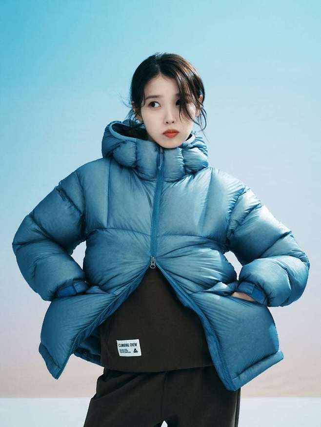 블랙야크가 이달을 끝으로 아이유와의 브랜드 앰배서더 계약을 종료한다.(블랙야크제공)