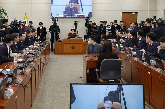  19일 서울 여의도 국회에서 열린 재정경제기획위원회 전체회의에 이혜훈 기획예산처 장관 후보자 좌석이 비어 있다. ⓒ연합뉴스