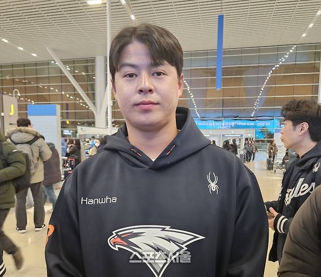 한화 노시환이 23일 인천국제공항에서 2026 한화 스프링캠프 출발에 앞서 인터뷰에 응했다. 인천국제공항 | 김동영 기자 raining99@sportsseoul.com