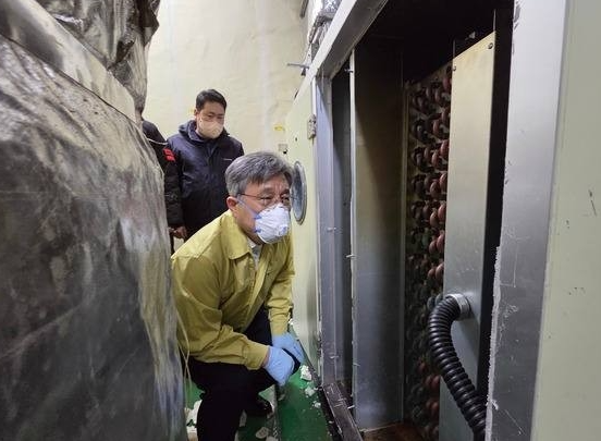 화재 현장 살펴보는 허민 국가유산청장/ 사진=연합뉴스