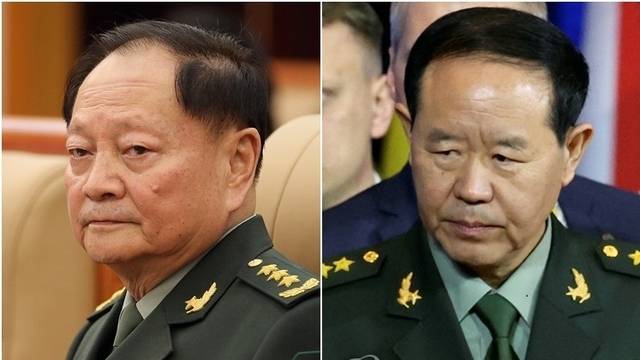 장유샤(왼쪽) 중국 중앙군사위원회 부주석과 류전리 연합참모부 참모장. 연합뉴스