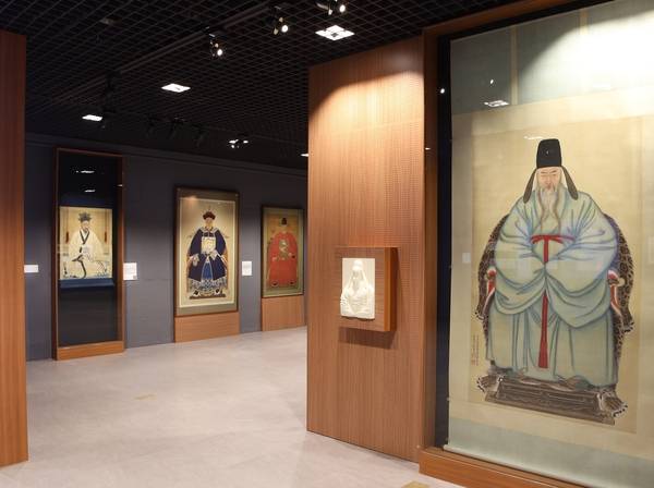 남양주 실학박물관 ‘ 중국에서 그려 온 초상使行肖像: 순간의 기록에서 영원한 기억으로’전 전경. /경기문화재단 제공.