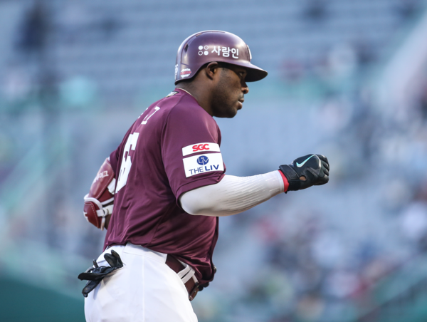 푸이그가 오랜만에 3안타 맹타를 휘둘렀다(사진=키움)