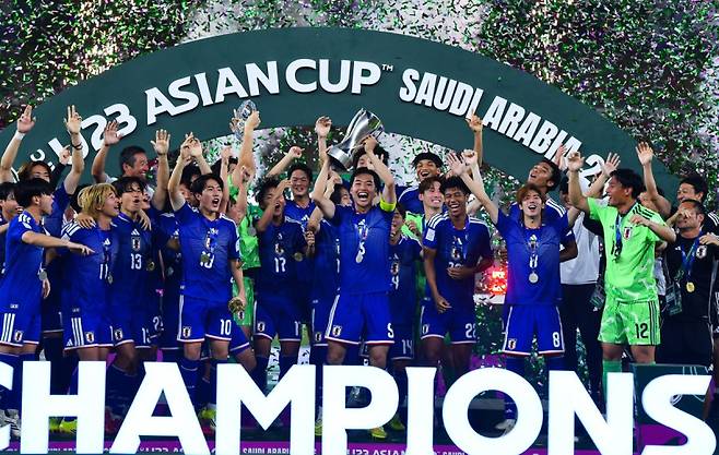 일본이 25일 사우디 제다에서 열린 2026 AFC U-23 아시안컵 결승전에서 중국을 4-0으로 완파하고 대회 2연패에 성공했다. 사진=AFC