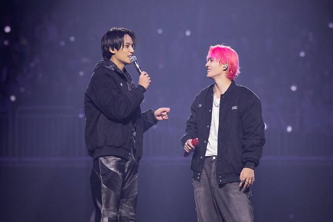 세븐틴 에스쿱스X민규, 2만 6000 관객과 'HYPE VIBES'..라이브 파티 성공적 포문