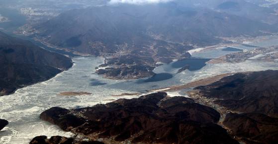 북한강과 남한강이 만나는 경기 양평군 양서면 양수리 두물머리 일대. 연합뉴스