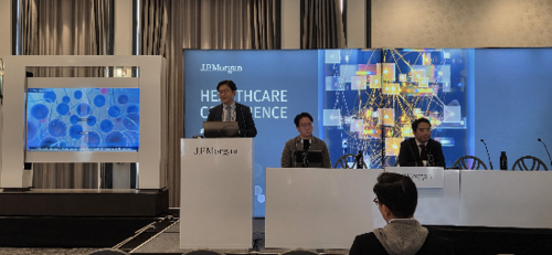 JP모건 헬스케어 컨퍼런스에 참석한 박종현 대표(사진 맨 왼쪽)와 전동훈 대표(사진 맨 오른쪽. (사진=바임 제공)