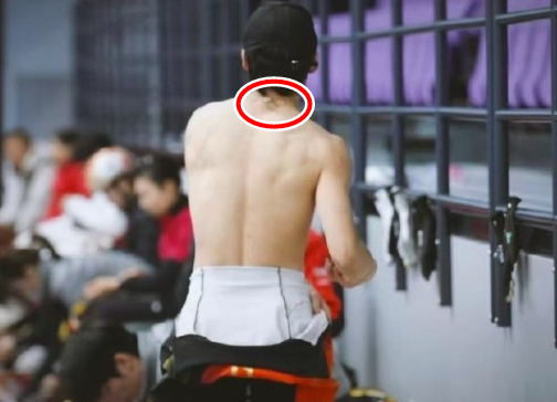 ▲ 중국 쇼트트랙 대표팀 명단에 이름을 올린 린샤오쥔은 한국을 떠나 귀화를 선택한 지 5년 만에 꿈에 그리던 올림픽 은반 위에 다시 서게 됐다. 평창 올림픽에서 태극기를 휘날리며 1500m 금메달과 500m 동메달을 따내며 세계 최정상급 기량을 과시한 이후 무려 8년 만의 올림픽 복귀전이다. ⓒ 중화망