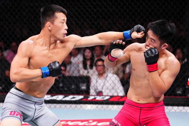 공격을 시도하는 김상욱(왼쪽). /UFC 제공