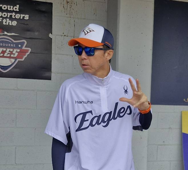 멜버른 볼파크에서 만난 손혁 단장. 한화 제공