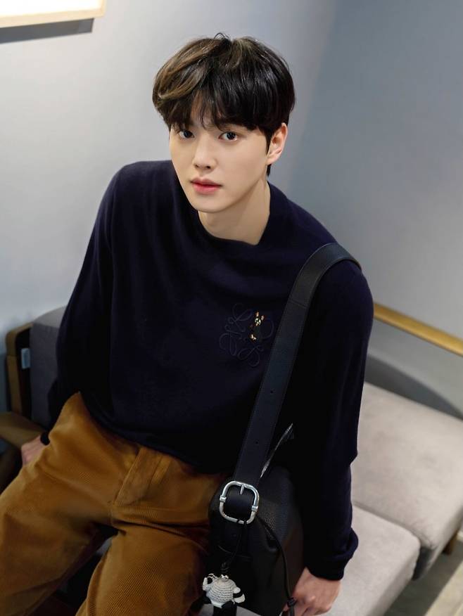 사진=송강 소셜미디어