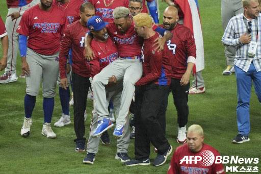 에드윈 디아즈는 지난 2023년 WBC 참가 도중 무릎을 다쳐 시즌 아웃됐다. 사진=ⓒAFPBBNews = News1