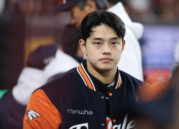 1이닝 투구 후 강판당한 문동주(사진=한화)